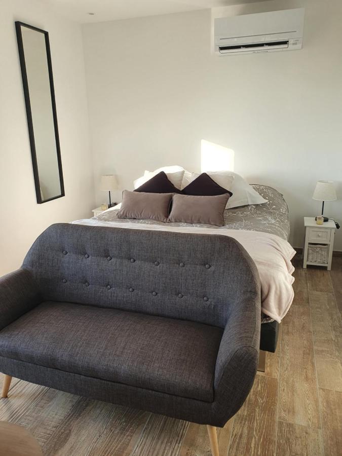 Instant Secret Bed and Breakfast Pourrieres Exteriör bild